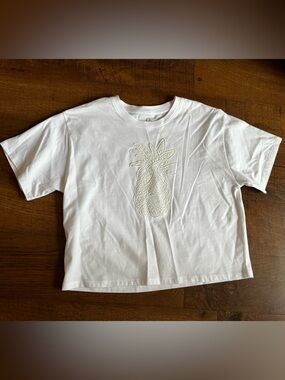 White Pineapple Embroidered Short Sleeve Tee - Brand Organic Cotton size medium